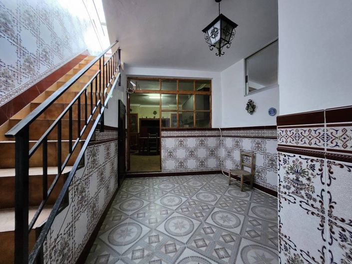 Image No.13-3 Bed Townhouse for sale