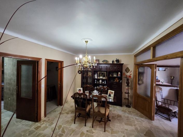 Image No.5-3 Bed Townhouse for sale