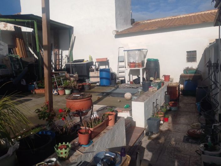 Image No.10-4 Bed Country House for sale