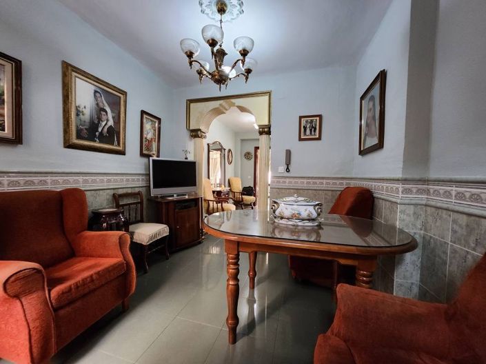 Image No.3-4 Bed Townhouse for sale