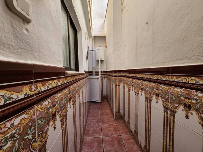 Image No.6-4 Bed Townhouse for sale