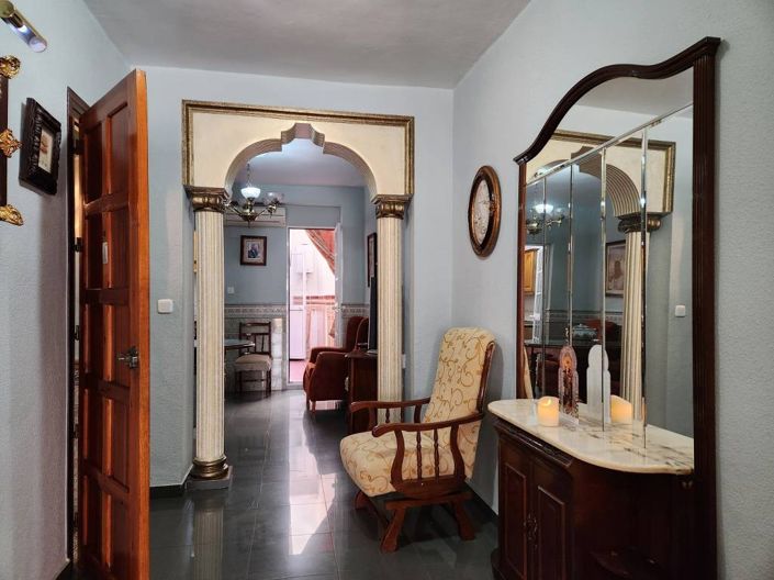 Image No.7-4 Bed Townhouse for sale