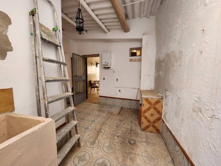 Image No.11-4 Bed Townhouse for sale