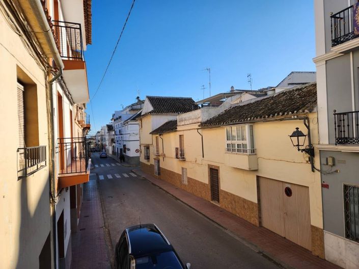 Image No.18-4 Bed Townhouse for sale