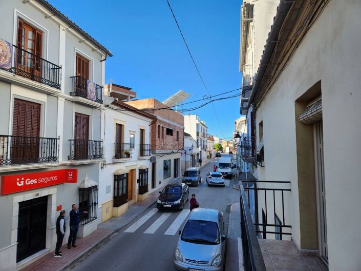 Image No.21-4 Bed Townhouse for sale