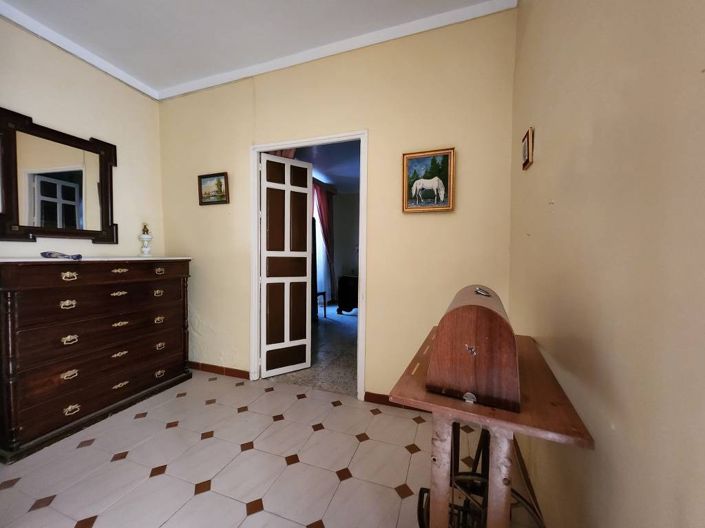 Image No.6-4 Bed Townhouse for sale