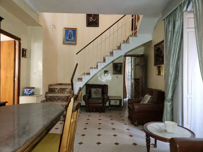 Image No.7-4 Bed Townhouse for sale