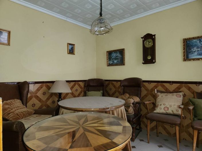 Image No.8-4 Bed Townhouse for sale