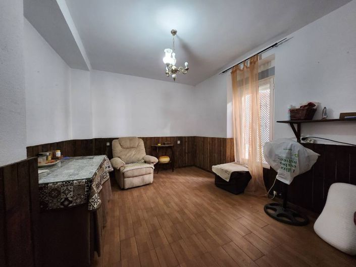 Image No.8-5 Bed Townhouse for sale