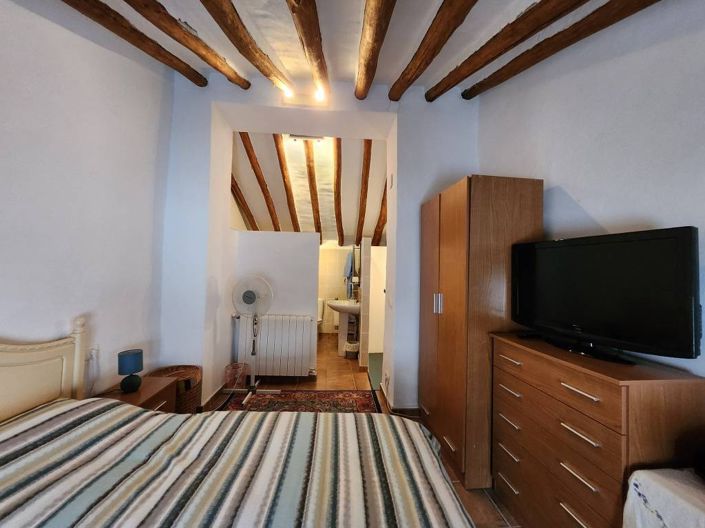 Image No.12-3 Bed Townhouse for sale