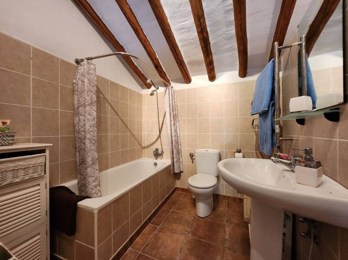 Image No.17-3 Bed Townhouse for sale