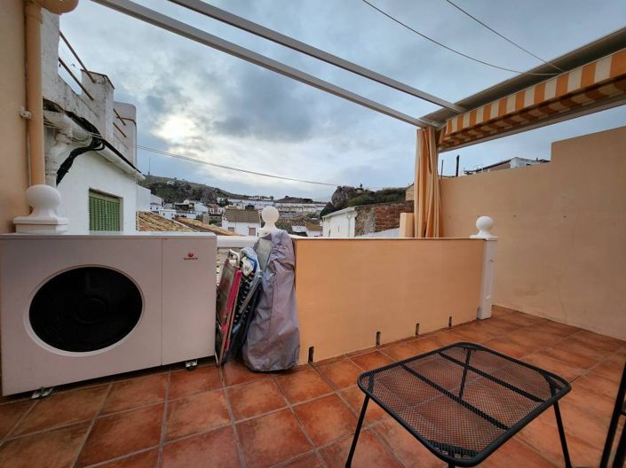 Image No.18-3 Bed Townhouse for sale