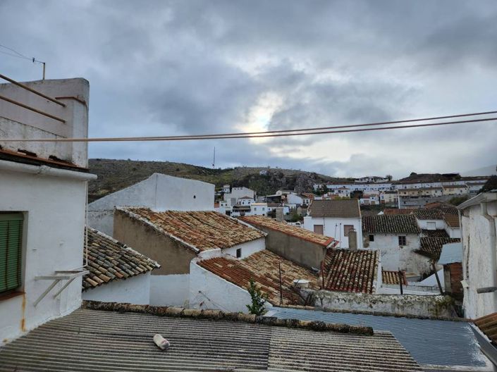 Image No.20-3 Bed Townhouse for sale