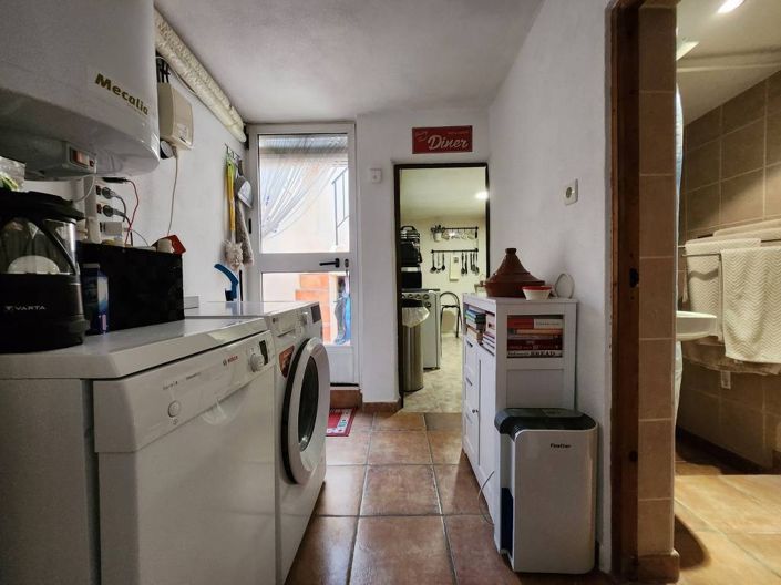 Image No.6-3 Bed Townhouse for sale