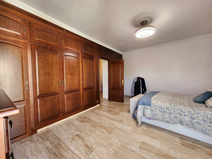 Image No.15-3 Bed Townhouse for sale