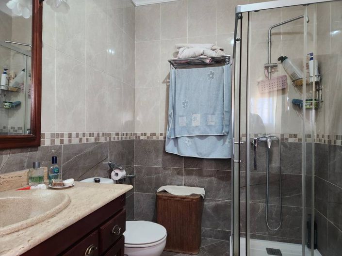 Image No.17-3 Bed Townhouse for sale