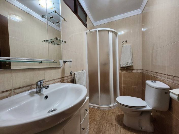 Image No.18-3 Bed Townhouse for sale