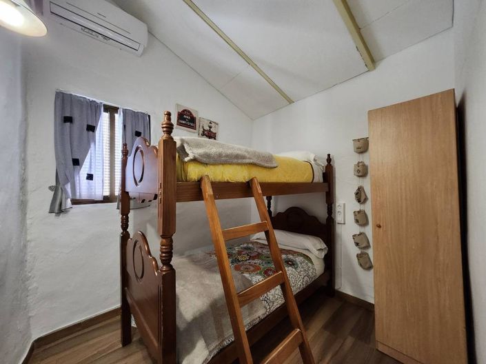 Image No.15-3 Bed Townhouse for sale