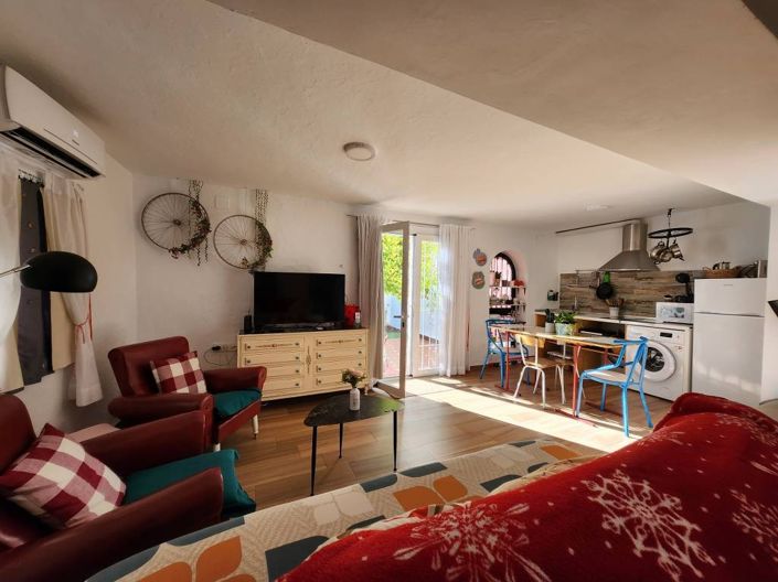 Image No.9-3 Bed Townhouse for sale