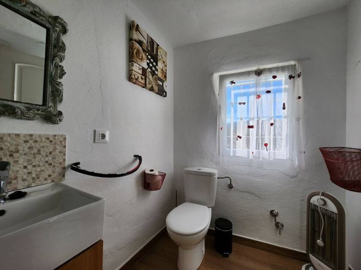 Image No.10-3 Bed Townhouse for sale