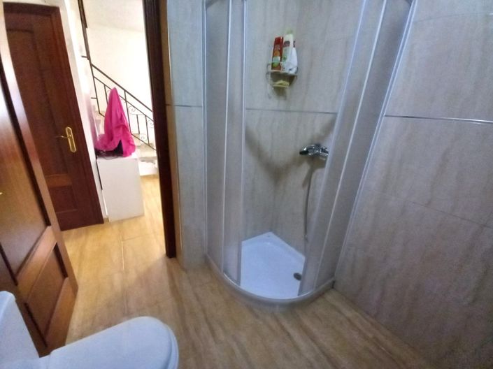 Image No.15-3 Bed Townhouse for sale