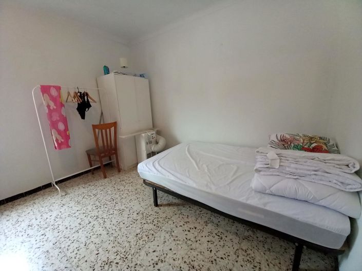 Image No.20-3 Bed Townhouse for sale