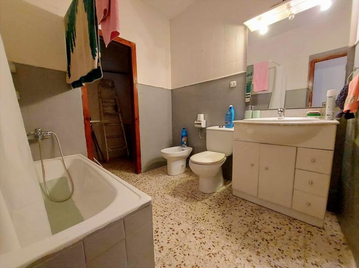 Image No.21-3 Bed Townhouse for sale