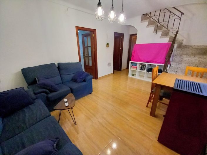 Image No.6-3 Bed Townhouse for sale