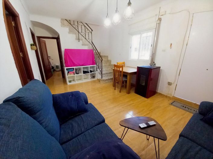 Image No.7-3 Bed Townhouse for sale