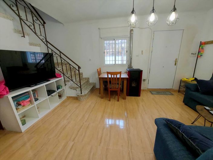 Image No.10-3 Bed Townhouse for sale