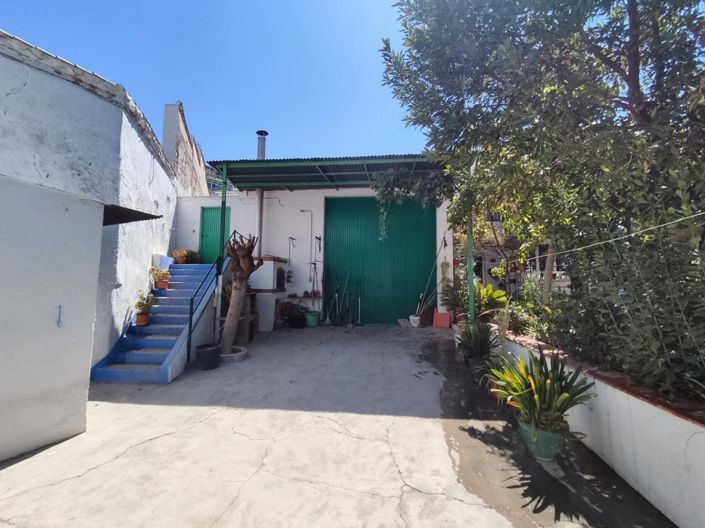 Image No.10-3 Bed Townhouse for sale