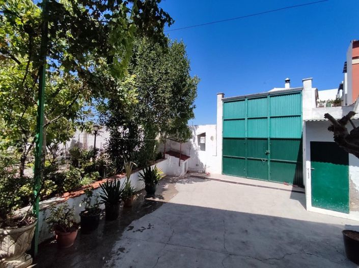 Image No.11-3 Bed Townhouse for sale