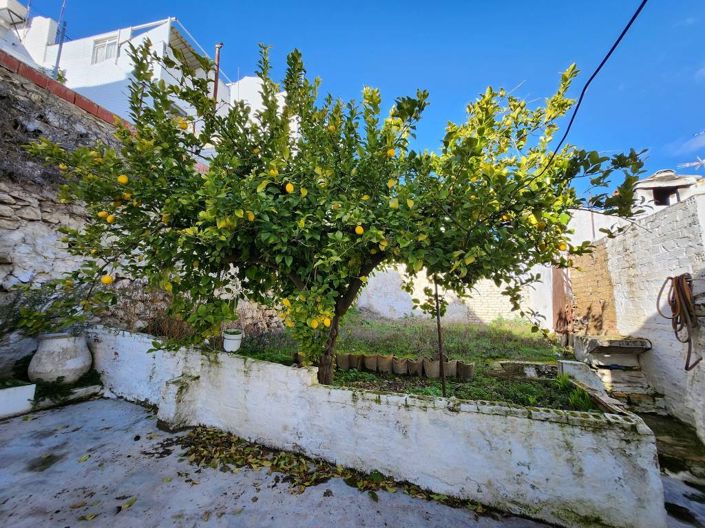 Image No.3-7 Bed Townhouse for sale