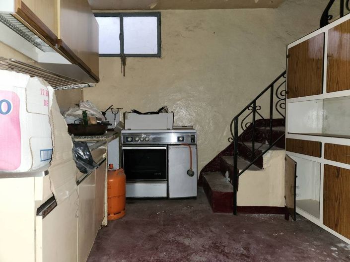 Image No.8-Maison de ville de 4 chambres à vendre à Rute