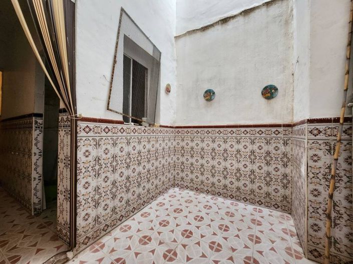 Image No.9-4 Bed Townhouse for sale