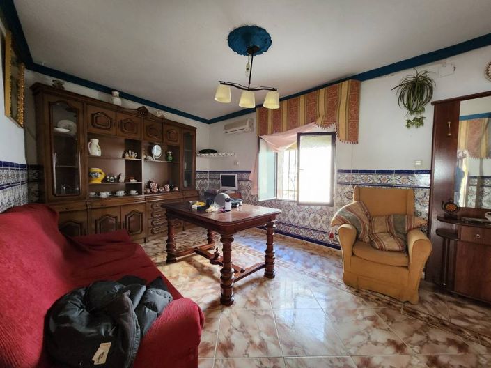 Image No.3-4 Bed Townhouse for sale