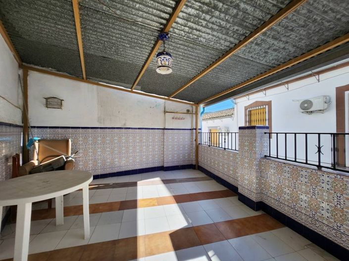 Image No.4-4 Bed Townhouse for sale