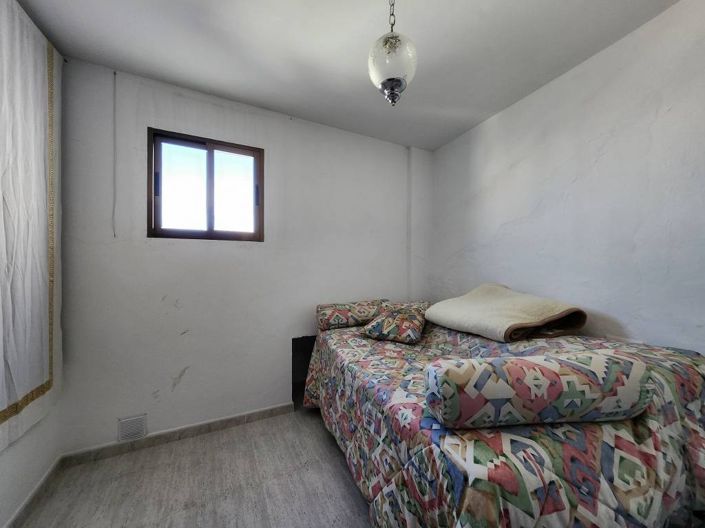 Image No.20-5 Bed Townhouse for sale