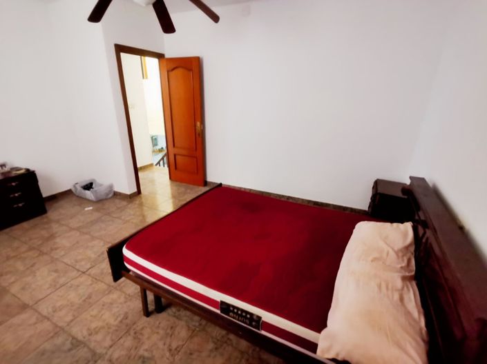 Image No.29-4 Bed Townhouse for sale