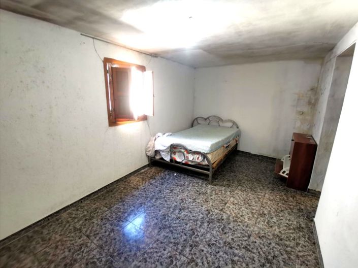 Image No.31-4 Bed Townhouse for sale