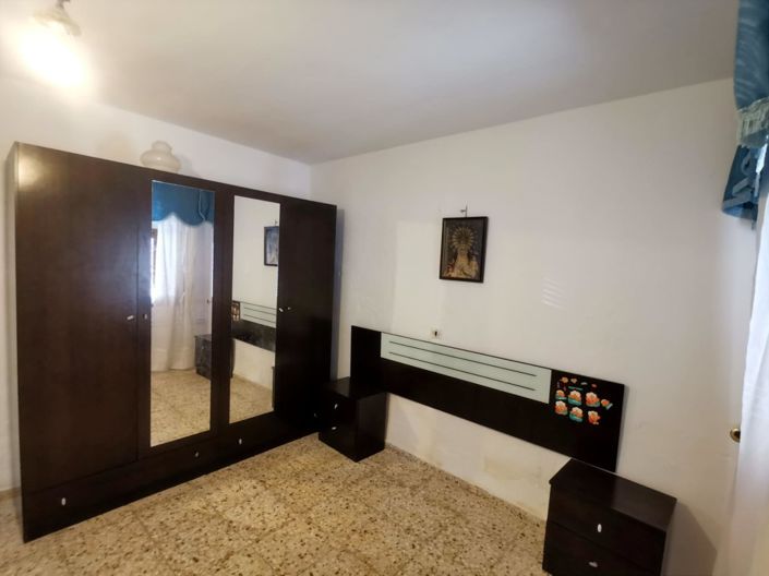 Image No.9-4 Bed Townhouse for sale