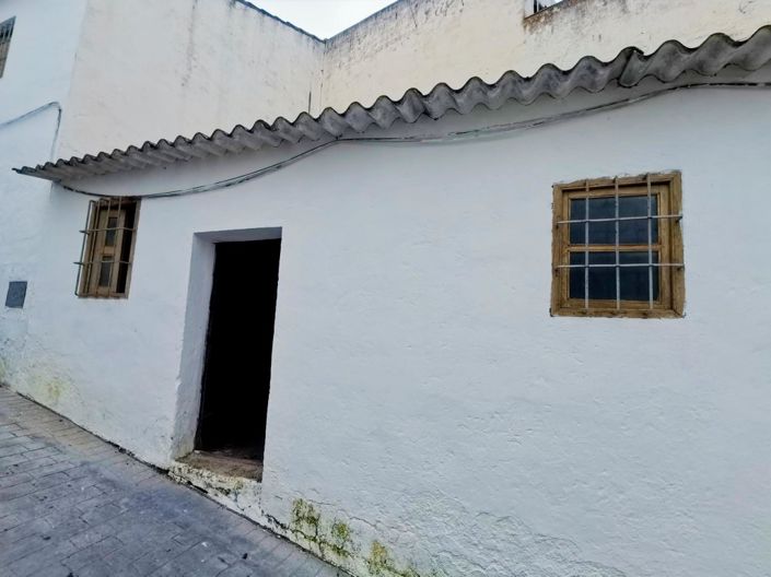 Image No.50-3 Bed Village House for sale