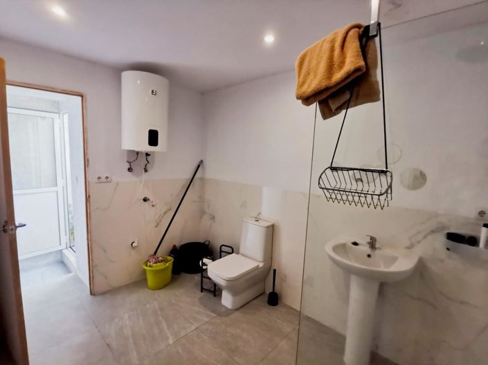 Image No.14-3 Bed Townhouse for sale