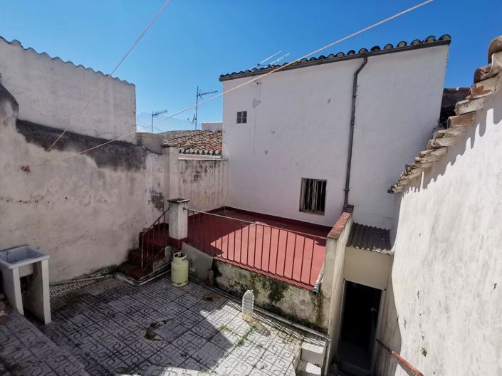 Image No.16-3 Bed Townhouse for sale