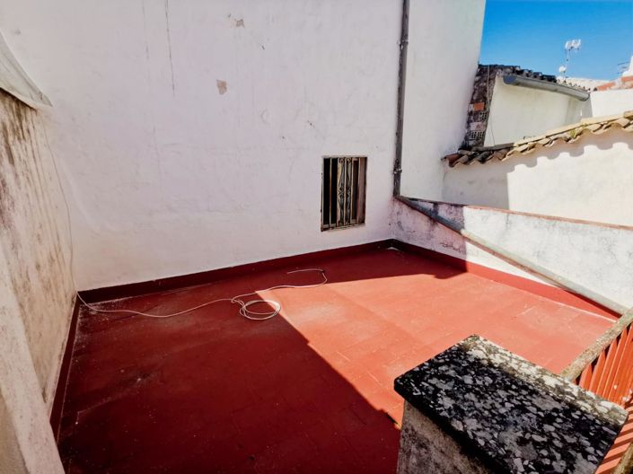 Image No.18-3 Bed Townhouse for sale