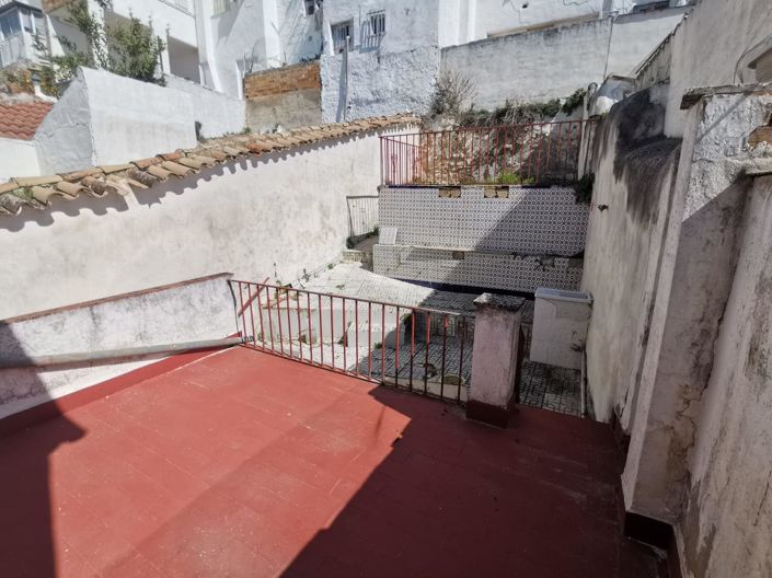 Image No.19-3 Bed Townhouse for sale