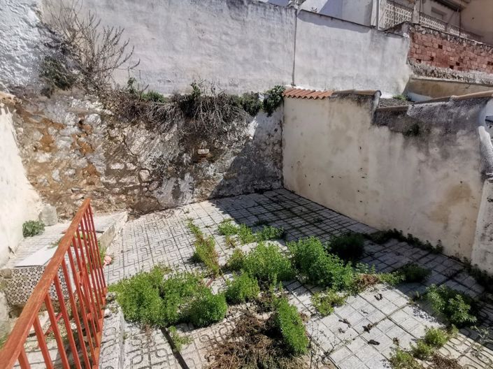 Image No.22-3 Bed Townhouse for sale