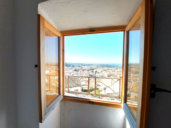 Image No.25-3 Bed Townhouse for sale