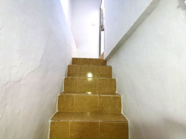 Image No.32-3 Bed Townhouse for sale