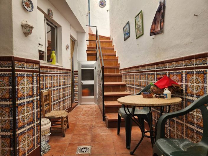 Image No.6-Maison de ville de 4 chambres à vendre à Luque